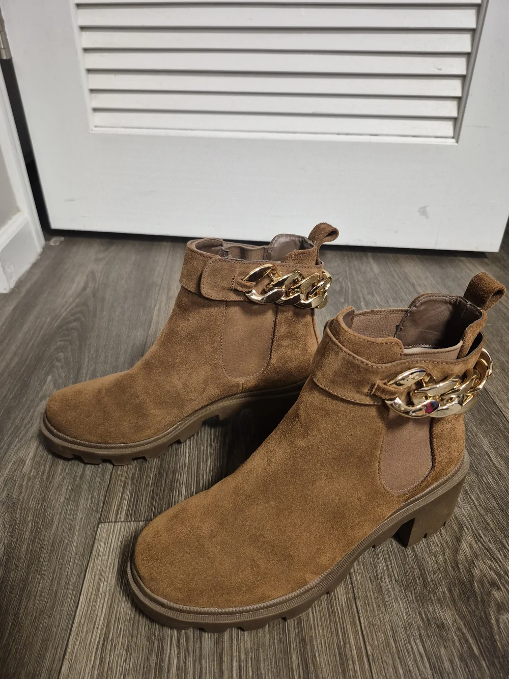 Steve Madden Amulet Brown Suede Removable Gold Chain Boots 9.5